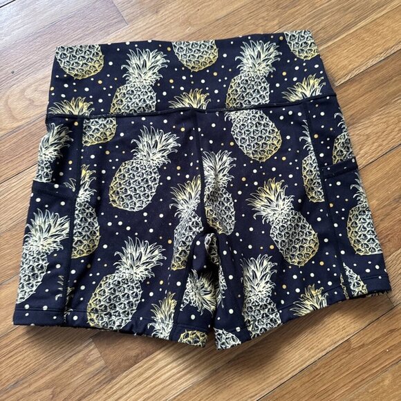 Constantly Varied Gear (CVG) Pineapple Shorts Women’s Size M– 2.5” - Picture 4 of 5